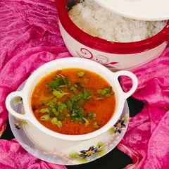 A picture of Green peas potato masala curry 🍛 matar aloo ki sabji 😋.