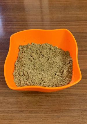 A picture of Chai masala(tea masala).