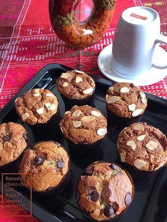 Cara Gampang Membikin Resep Banana Choco chips and Raisin Almond MUFFIN yang Lezat Sekali Anti Ribet, Mantap