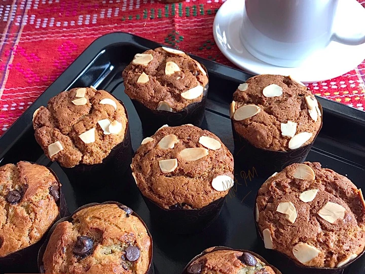 Cara Gampang Membikin Resep Banana Choco chips and Raisin Almond MUFFIN yang Lezat Sekali Anti Ribet, Mantap