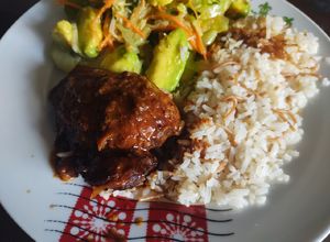 Una foto de Pollo🍗 a la naranja🍊