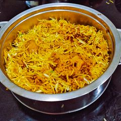 A picture of One Pot Chicken Biryani.
