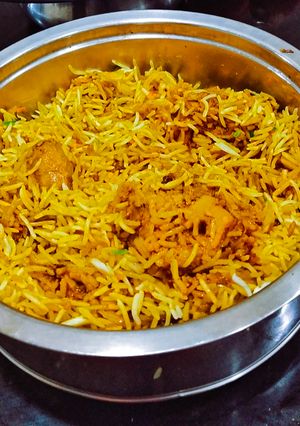A picture of One Pot Chicken Biryani.