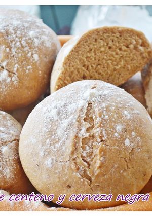 Foto principal de Panecillos de centeno y cerveza negra. (Thermomix)