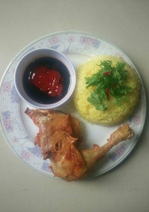 Hình của món Cơm gà 1 nút nhấn.