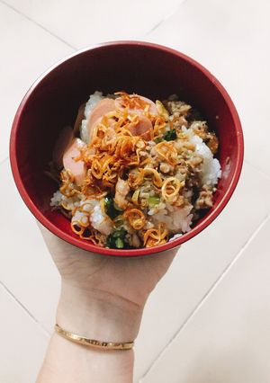 Hình của món Xôi thịt bằm - Xúc xích.