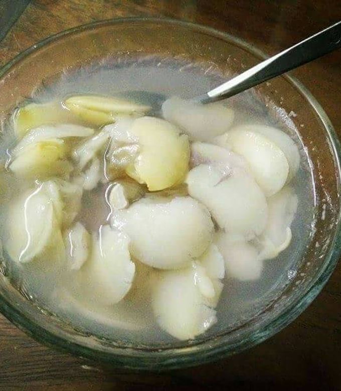 Hình của món Chè đậu ngự đường phèn.