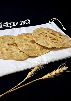 عکسی از دستور نان‌ پیتا دو لایه با مخمر مادر