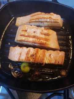 Una foto de Salmón al grill