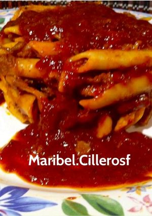 Foto principal de Macarrones con tomate frito casero y picadillo de chorizo 