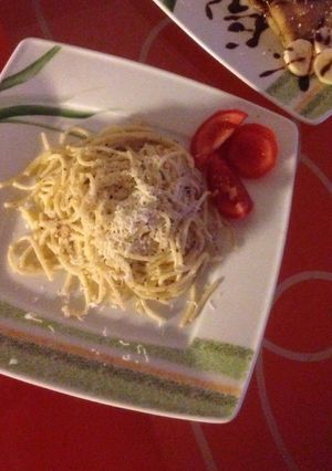 Sajtos sonkás tejszínes tészta (Carbonara másképp) recept fotója