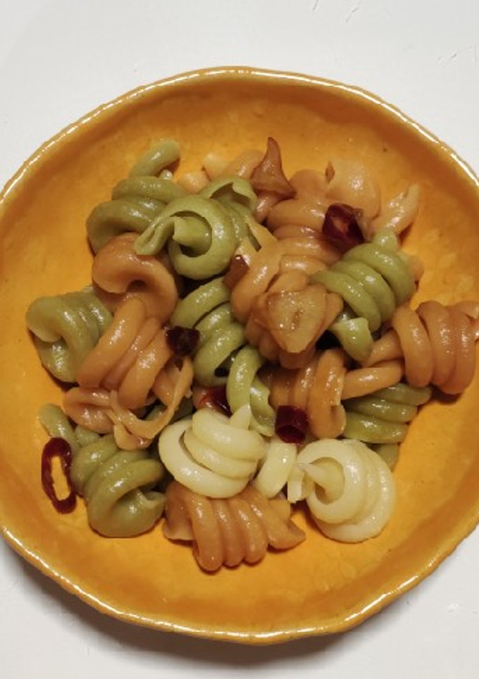 Una foto de Trottole picante con ajo🌶️🧄