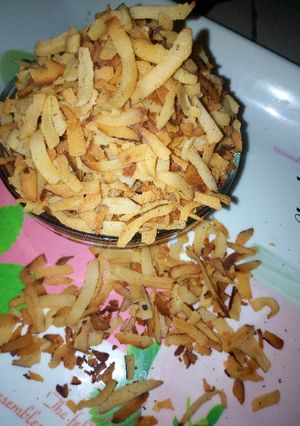 A picture of Coconut flakes.