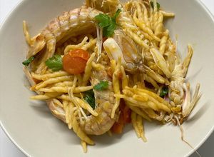 Foto di Trofie con canocchie e pomodorino