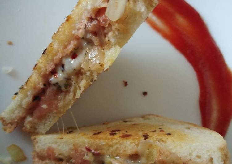 Step-by-Step Guide to Make Quick Creamy cheese mayo pizza sandwich