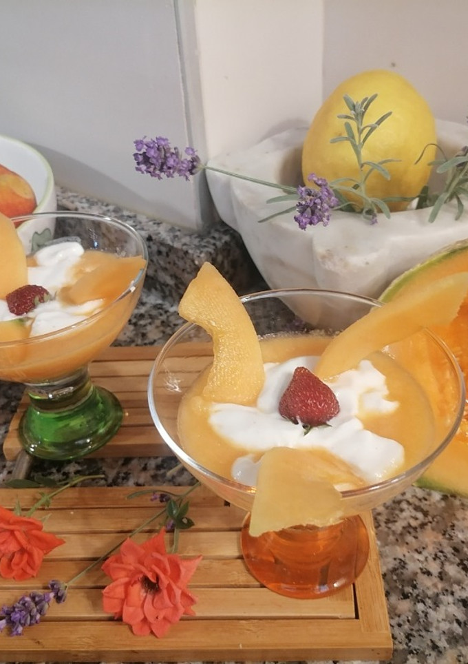 Foto di Semifreddo crema allo yugurt alla vaniglia e melone