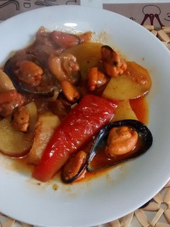 Una foto de Mejillones en caldeirada