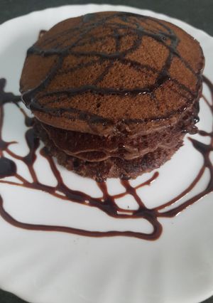 चॉकलेट पैनकेक (chocolate pancake recipe in Hindi) रेसिपी मुख्य फोटो