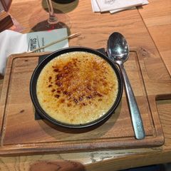 A picture of Crème Brûlée.