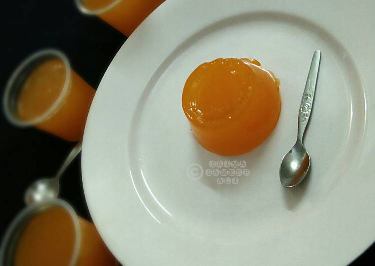 Homemade orange jelly