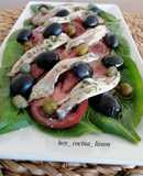 Ensalada de espinacas, tomate y boquerones en vinagre