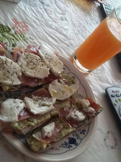 Una foto de Tostadas para un dia intenso 💪💪