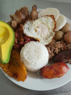 Una foto de Bandeja paisa o Bandeja de arriero