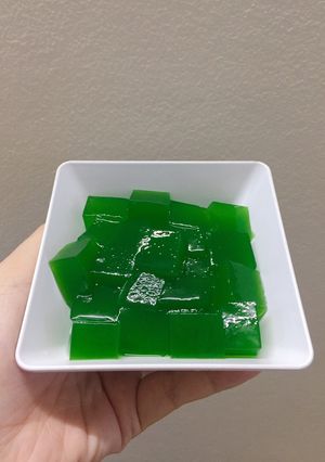 Hình của món Thạch lá nếp (Thạch lá dứa).