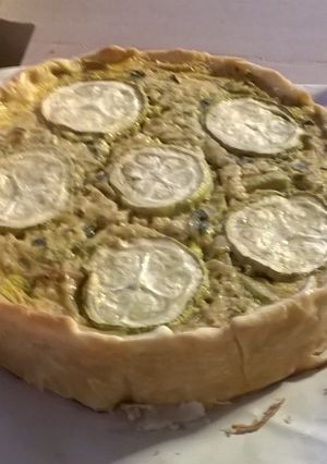 Foto principal de Tarta de zucchini, bacon y queso crema con masa sin gluten