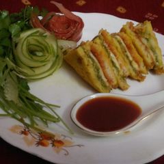 A picture of Tri colour bread fritters.