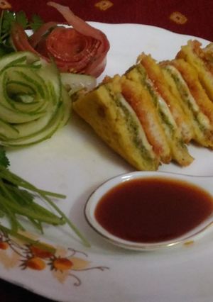 A picture of Tri colour bread fritters.