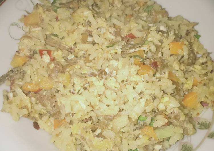 Resep Nasi Goreng Kunyit Teri Anti Gagal