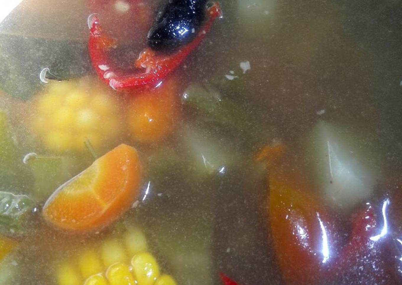 Sup sayur dengan asam jawa