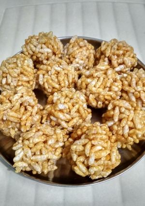 મમરાના લાડવા(Mamra na Ladoo Recipe in gujarati) રેસીપી મુખ્ય ફોટો