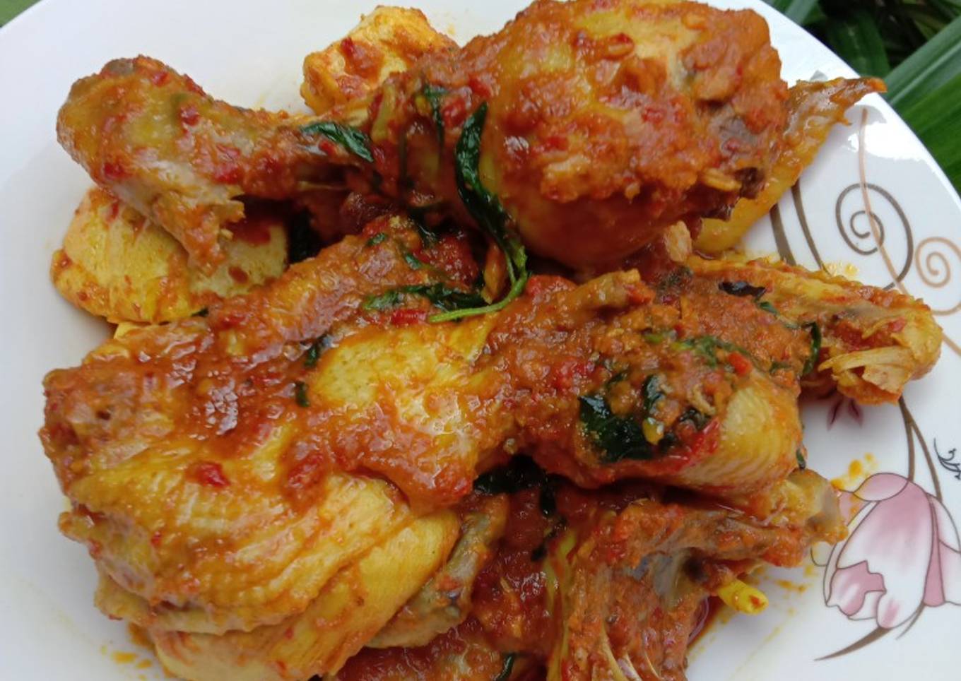 Ayam rica-rica kemangi