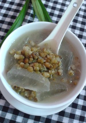 Hình của món Chè đậu xanh nha đam.