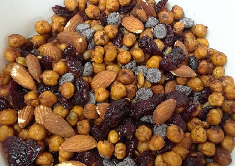 Simple Way to Make Homemade Roasted Chickpea Snack Mix
