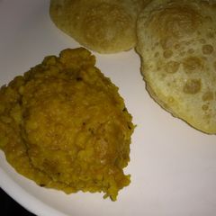 Puri chana dal A picture of Puri chana dal.