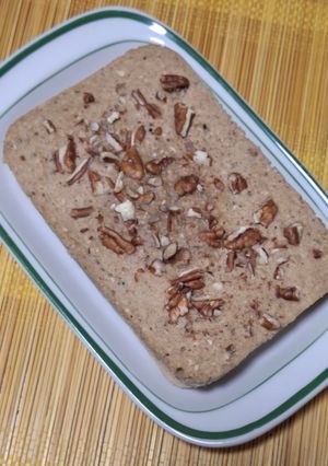 Una foto de Pan de avena y plátano en microondas