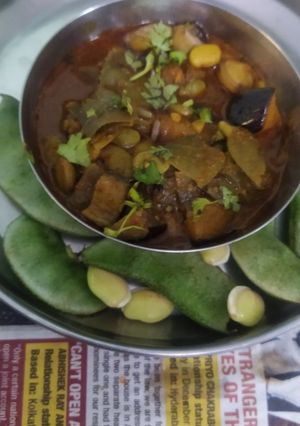 पावटा वांग भाजी (Pavta Vang Bhaji Recipe In Marathi) रेसिपी चे मुख्य फोटो 