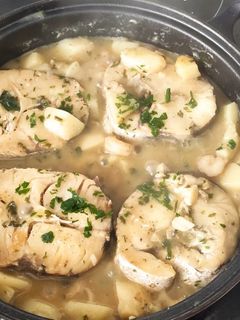 Una foto de Merluza con salsa verde