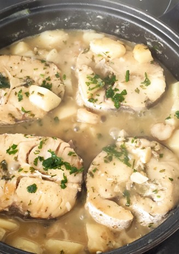 Una foto de Merluza con salsa verde