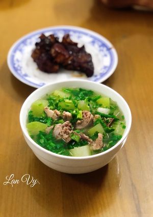Hình của món Canh bí đao hầm xương.