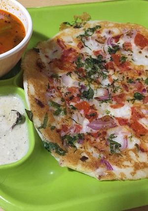 A picture of Curd sooji paneer Uttapam.