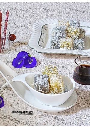 Foto resep Cenil Singkong Bunga Telang (Buah dan Sayur)