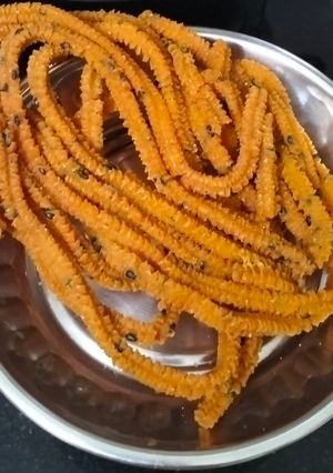 राइस कुरकुरी चकरी रेसिपी मुख्य फोटो
