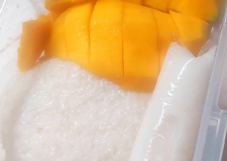 Bagaimana Menyiapkan Mango sticky rice simpel yang Lezat Sekali