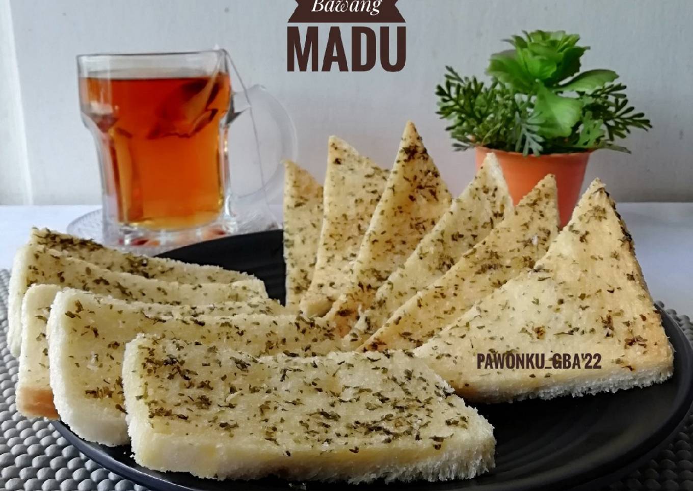 804. RoPang Bawang & Madu (Garlic,Hony Bread)