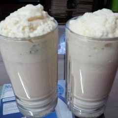 Kesar pista milk shake A picture of Kesar pista milk shake.