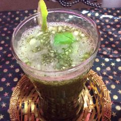 A picture of Cucumber lemon cooler.